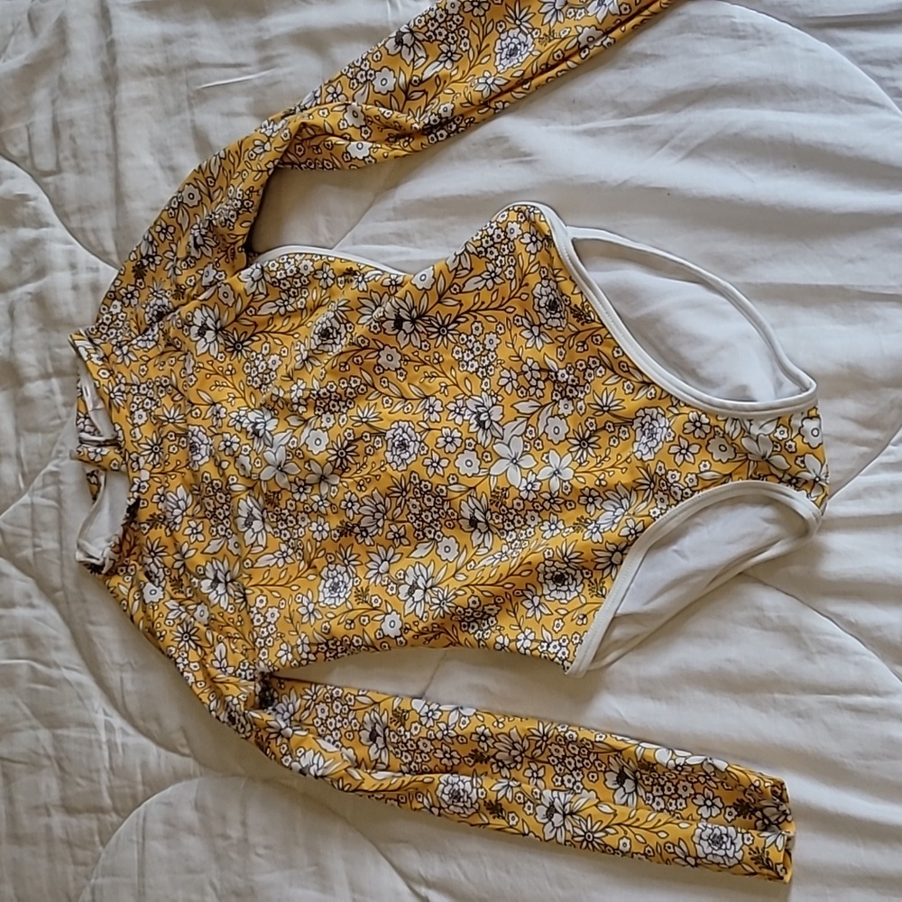 Art class yellow floral long sleeve girls bathing suit size 7/8 M medium